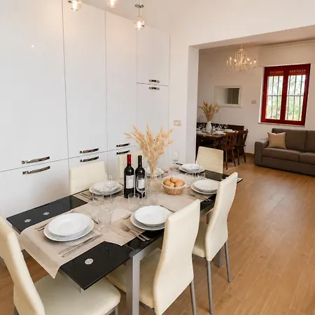 Pesce 8 Ospiti Con Giardino E Parcheggio Privato 度假居 *