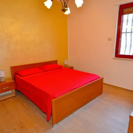 Holiday home Pesce