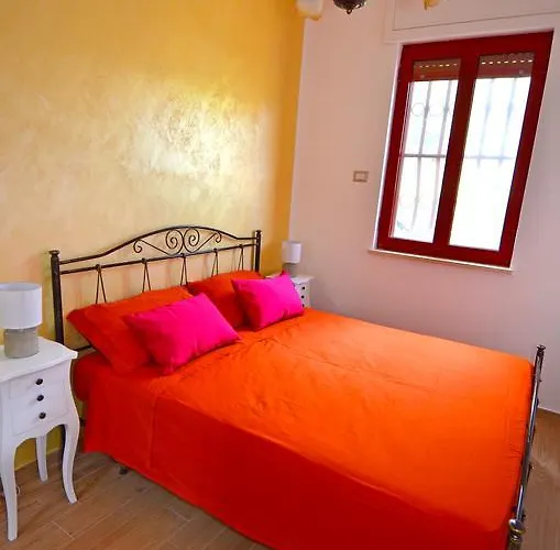 Pesce 8 Ospiti Con Giardino E Parcheggio Privato בית נופש Torre Pali