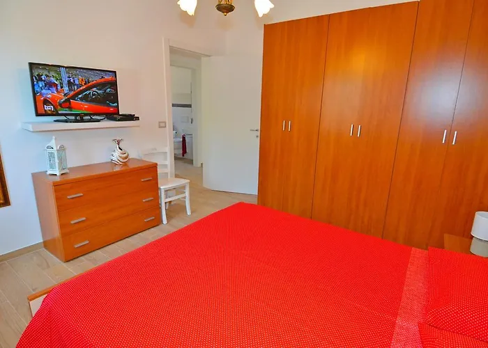 Pesce 8 Ospiti Con Giardino E Parcheggio Privato Torre Pali