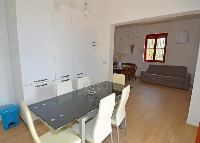 Pesce 8 Ospiti Con Giardino E Parcheggio Privato *
